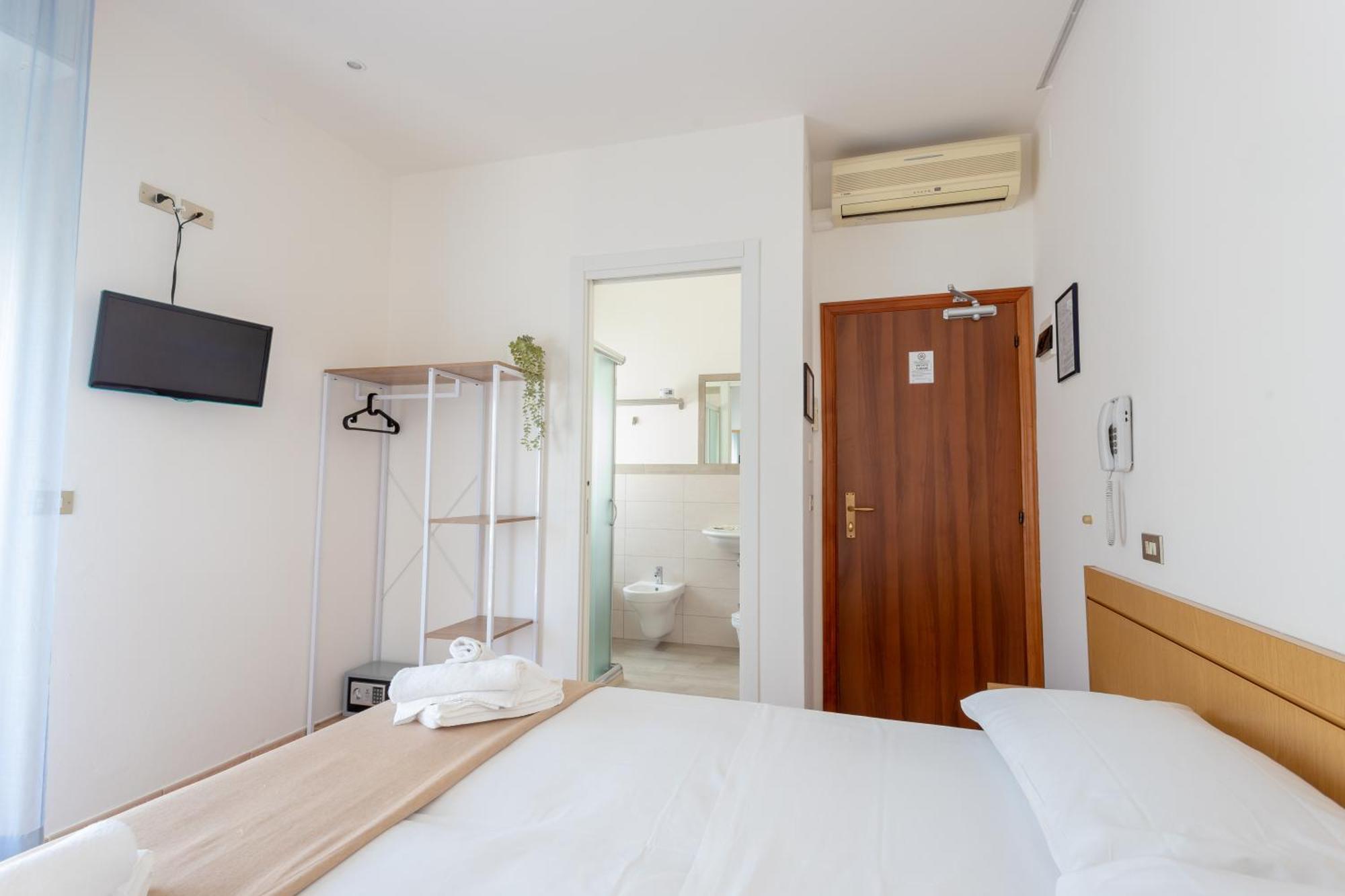 Hotel Katina ริมินี ภายนอก รูปภาพ
